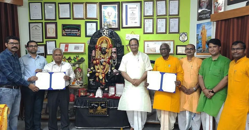 A Memorandum of Understanding (MoU) was signed between the Center for Artificial Intelligence and Research (CAIR), Dev Sanskriti Vishwavidyalaya, Haridwar and the University of Petroleum and Energy Studies, Dehradun